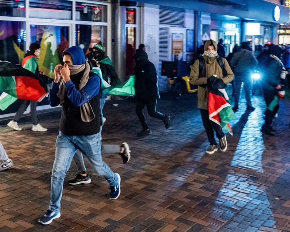 Demonstration in Amsterdam gives reflection to the German «Kristallnacht»