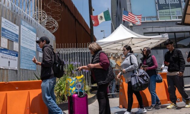 American immigrants welcomed in Mexican cities