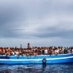 Boat with supposedly 130 dead and 30 alive refugees has run aground off Mauritania