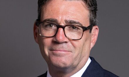 Prime Minister Burnham ignores Russian threats